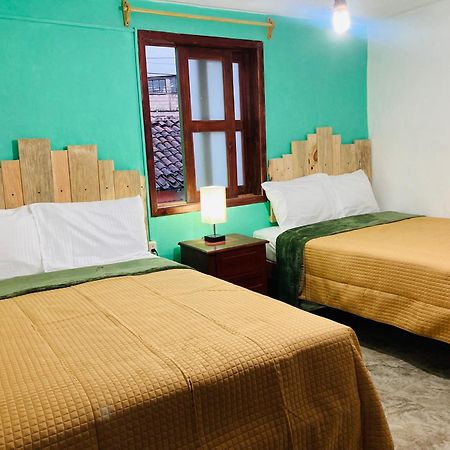Alhambra Hotel - San Cristóbal de Las Casas المظهر الخارجي الصورة