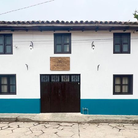 Alhambra Hotel - San Cristóbal de Las Casas المظهر الخارجي الصورة