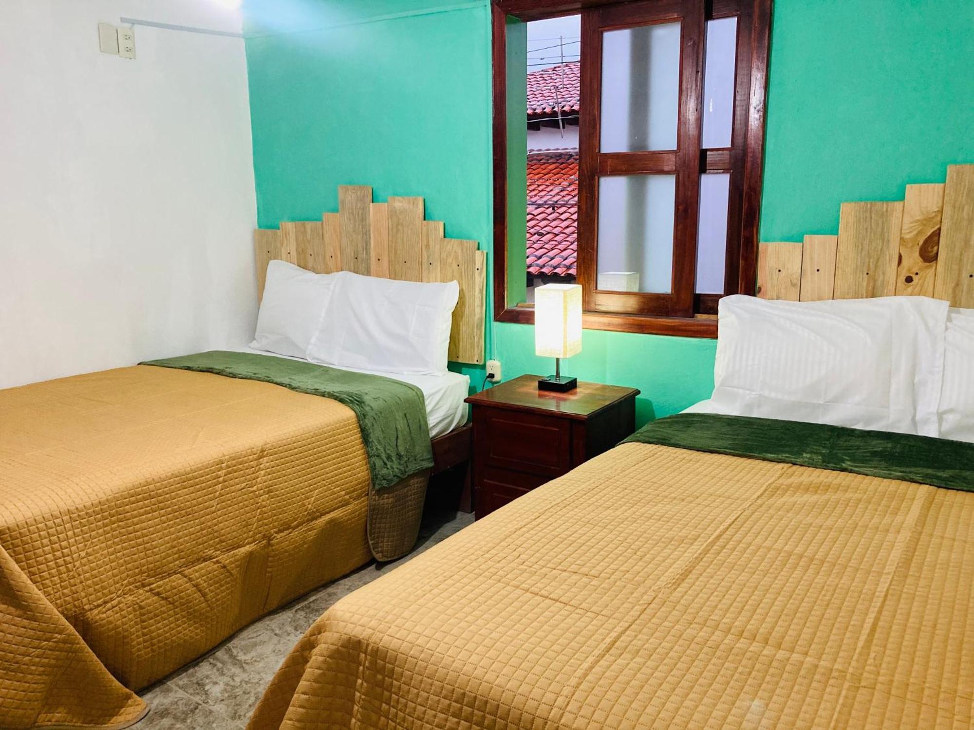 Alhambra Hotel - San Cristóbal de Las Casas المظهر الخارجي الصورة