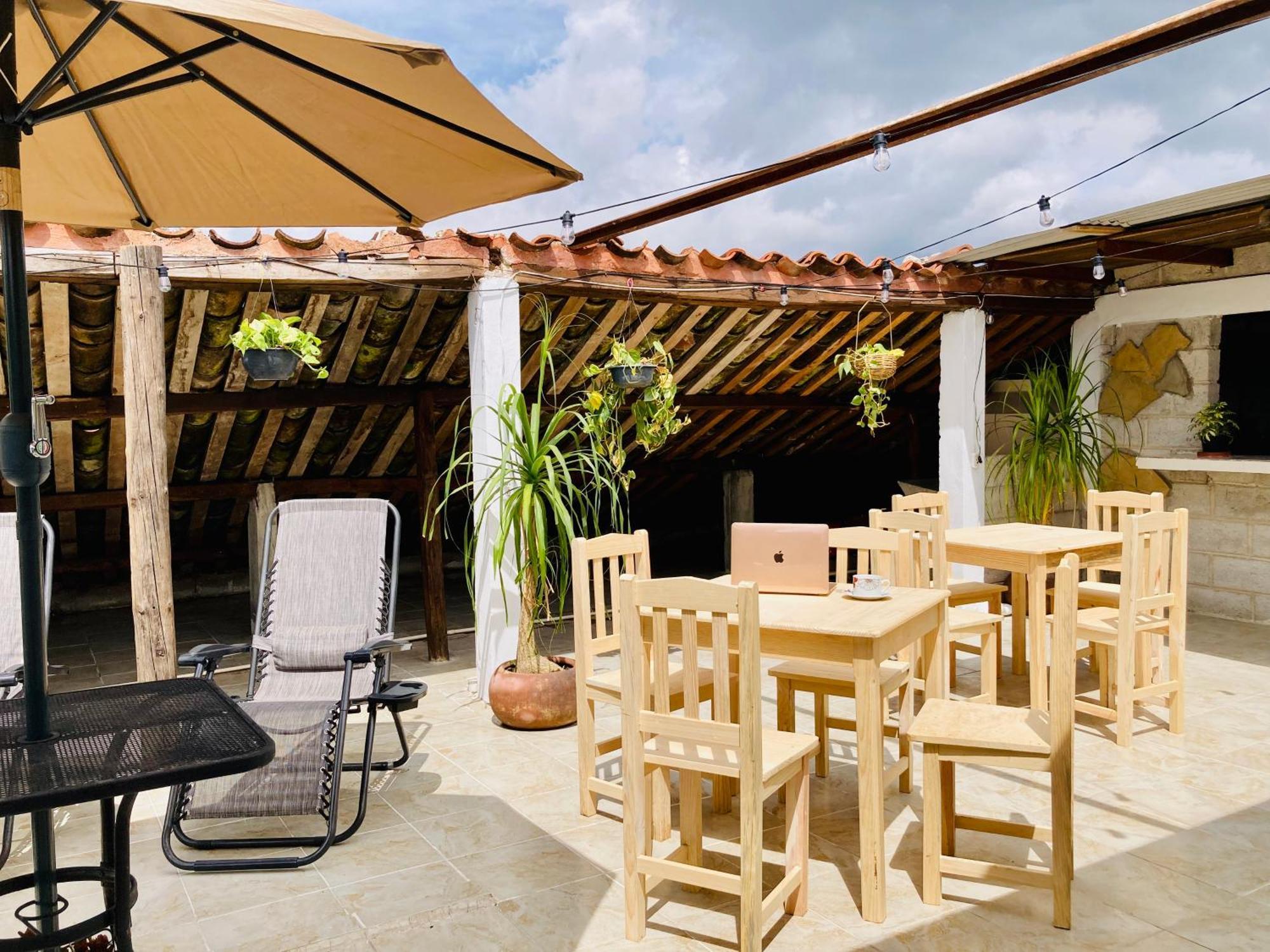 Alhambra Hotel - San Cristóbal de Las Casas المظهر الخارجي الصورة