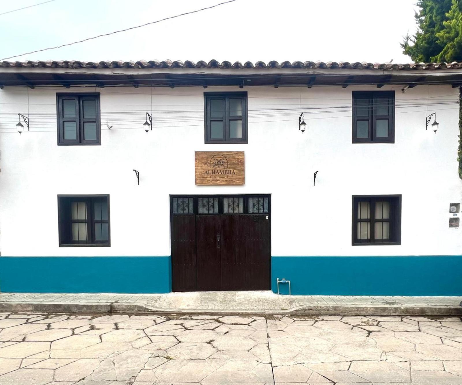 Alhambra Hotel - San Cristóbal de Las Casas المظهر الخارجي الصورة